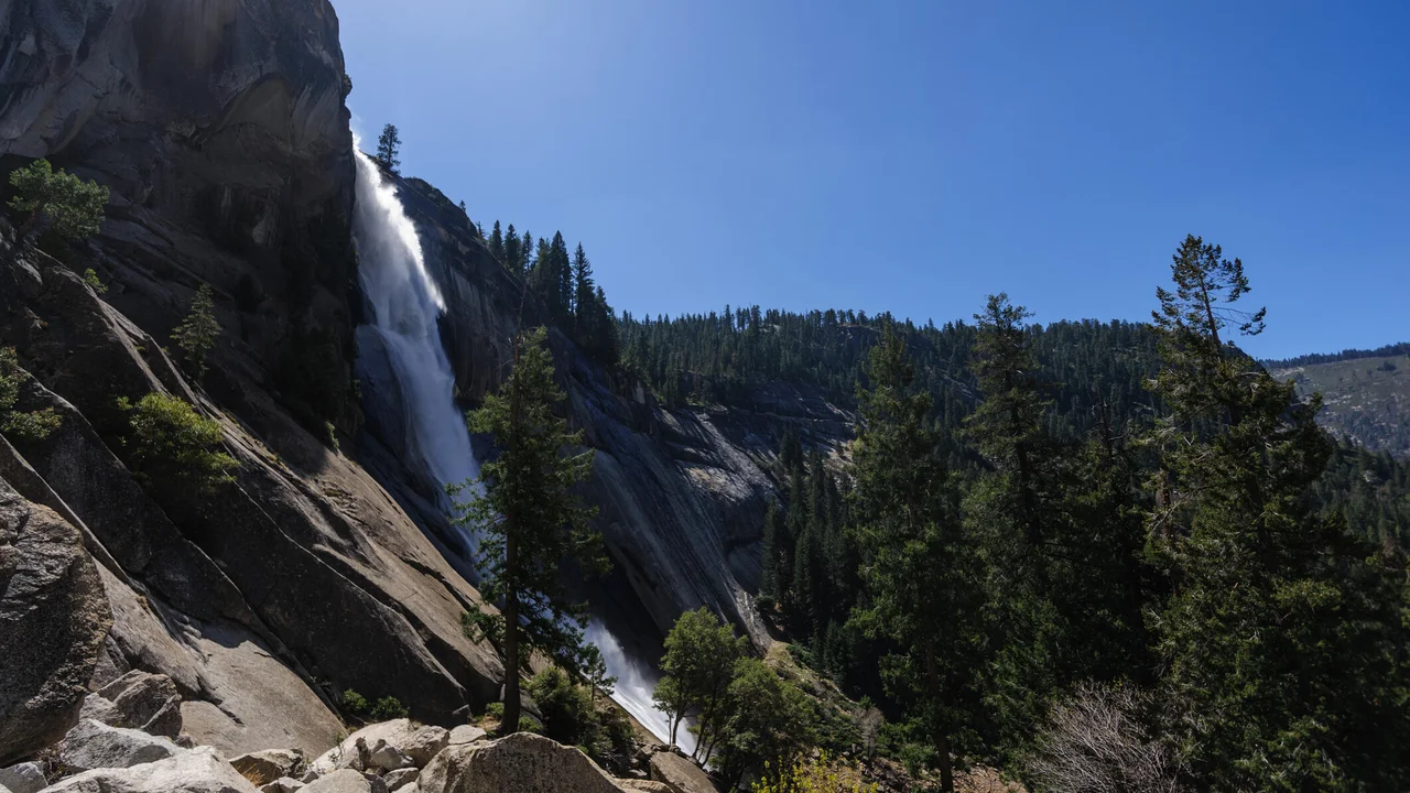 Josue Baires Alfaro Death, Obituary, Yosemite National Park California — Visitor Swept Over Nevada Fall Dies at 22